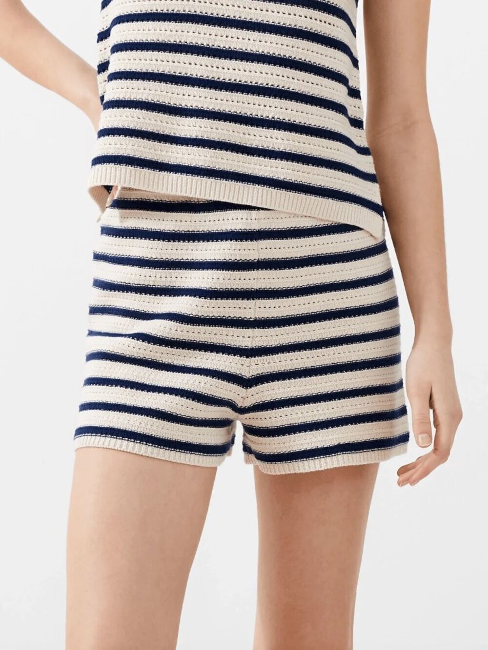 NWT New French Connection Lumi Mozart Crochet Short Ercu Midnight Stripes Size M